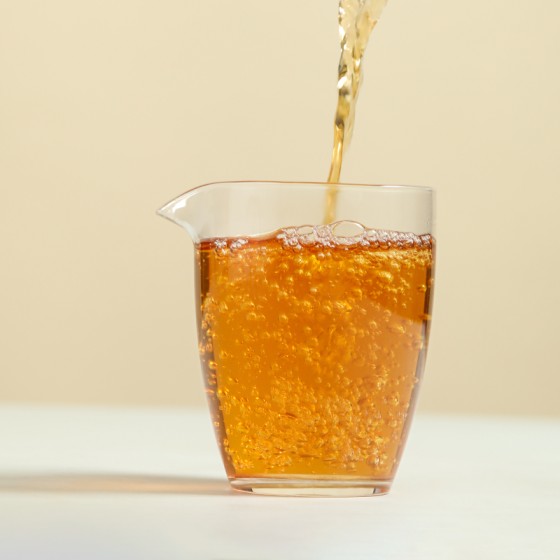 树中央2006年寿眉福鼎白茶350g礼盒送礼高档茶饼正宗福鼎枣香白茶